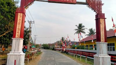 Semarak HUT RI ke 78 di Desa Gemiung Pemdes Bersama Karang Taruna dan Masyarakat Hias Desa
