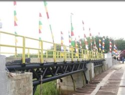 Bupati Lanosin  Didampingi Kadin PUTR Resmikan Jembatan Rasuan Darat