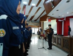 Sekretaris Daerah Subang Asep Nuroni melantik 31 anak menjadi pengurus Forum Anak Daerah Gotong Royong