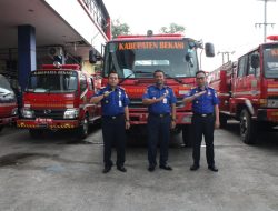 Dinas Pemadam Kebakaran Kabupaten Bekasi siap memberikan bantuan suplai air bersih kepada wilayah yang terdampak kekeringan