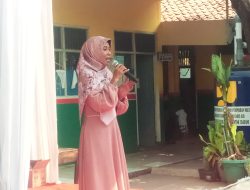 Kepala Sekolah SDN Mekarsari 04 Bersama Orang Tua Murid Melaksanakan Kegiatan Peringatan Maulid Nabi Muhammad SAW
