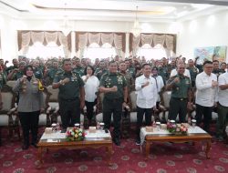 Kunjungi Kediaman Walikota Palembang DANPUSTERAD Beri Arahan Kepada Babinsa KODIM 0418/Palembang