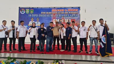 Ketum IWOI Secara Resmi Melantik Kepengurusan 10 DPD IWO Indonesia  Sumsel Periode 2023-2028