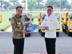 Pemkot Palembang Terima 15 Unit Mobil Kebersihan dari Pemprov Sumsel, Upaya Serius Menanggulangi Sampah