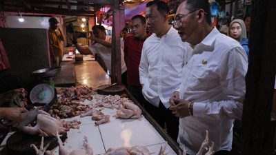 Jelang Nataru, Pj Sekda Sidak Gudang Distributor Sembako dan Pasar Tradisional