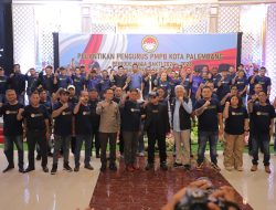 Hadiri Pelantikan PMPB Kota Palembang, Ratu Dewa Berpesan Jaga Kekompakan