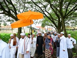 Lestarikan Tradisi Keagamaan, Ribuan Paeserta Ziarah Kubra Padati Kesultanan Kawah Tengkurep dan Auliya Kambang Koci