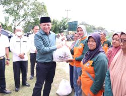 1000 Paket Sembako Disalurkan Kepada Pasukan Orange