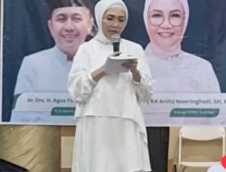 RA Anita Noeringhati Apresiasi Manaqib dan Sholawat di Ponpes Aulia Cendikia