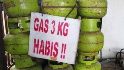 Warga Martapura Keluhkan Langkanya Gas 3 Kg Walaupun Ada Harganya Meroket