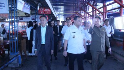 Baru dilantik, Pj Wali Kota Ucok Abdul Rauf Langsung Cek Pasar 16 Ilir Palembang