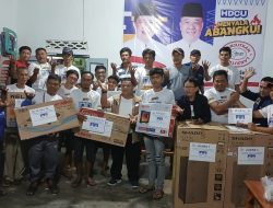 Amink Sastra Serahkan Hadiah Lomba Gaple Merdeka HD-CU Cup OKU Selatan, Event Berlangsung Meriah dan Penuh Semangat