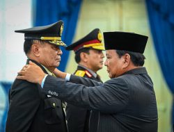 Presiden Prabowo Subianto Menganugerahkan Pangkat Istimewa