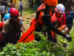 Tim Rescue gabungan Berhasil Menemukan Dua dari Tiga Orang korban Anak Tenggelam di Kali Cikarang