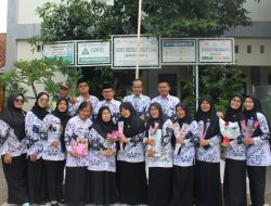 Semangat Siswa Dan Siswi SDN Mekarsari 04  Mengikuti Hari Guru Nasional Ke 80