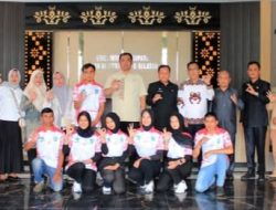 Bupati Abusama Lepas Keberangkatan Atlet Arung Jeram OKU Selatan Untuk Mewakili Indonesia di Kejuaraan Dunia 