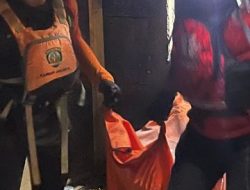 Tim SAR gabungan berhasil menemukan remaja pria bernama Dilla Hilang Tenggelam Di danau Lambangsari Bekasi