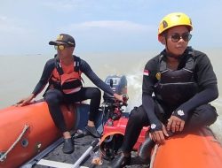 Tim SAR Gabungan Masih Melaksanakan Tugas Operasi Pencarian 1(satu) Orang Korban Yang Di Duga Tenggelam di Laut Pesisir Muara Bendera Kecamatan Muaragembong
