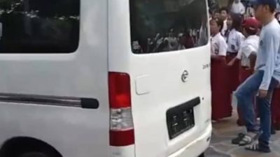 19 Orang Siswa SDN Cilincing 01 Alami Musibah Tertabrak Mobil MBG