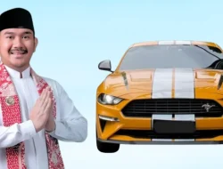 Bupati Bekasi Ade Kuswara Memiliki tiga mobil Mewah  dengan status berbeda di garasi