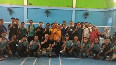 PBSI OKU Selatan Perkuat Silaturahmi Lewat Sparing Partner dengan PBSI OKU