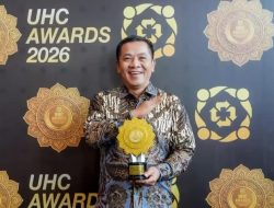 Pemkab Karawang Diganjar Penghargaan UHC Awards Kategori Madya atas Komitmen Pelayanan Kesehatan