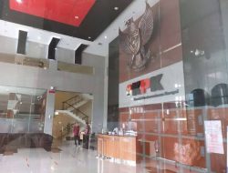 Komisi Pemberantasan Korupsi memanggil Sekretaris Daerah Kabupaten Bekasi untuk diperiksa sebagai saksi dalam perkara dugaan suap proyek di lingkungan Pemerintah Kabupaten Bekasi