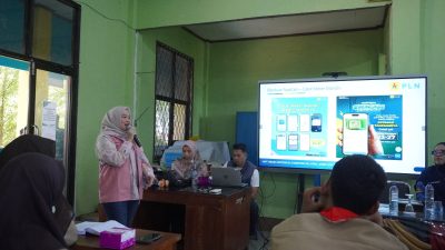 PLN UP3 Ogan Ilir Tanamkan Kesadaran Keselamatan Ketenagalistrikan kepada Generasi Muda melalui Program PLN Mengajar