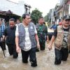 Bupati Tangerang Serahkan Bantuan Logistik di Beberapa Titik Dampak Banjir