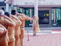 Pimpin Apel Senin Pagi, Bupati Karawang Ajak Seluruh ASN Hemat Energi