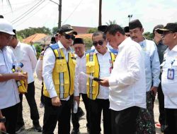 Bupati Tangerang Bersama DBMSDA Tinjau Pembangunan Jalan di Dua Wilayah