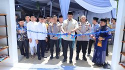 Bupati OKU Selatan Hadiri Walimatul Khitan dan Resmikan Masjid Al-Ghazali