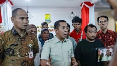 Terjebak Janji Upah Tinggi di Kebun Tebu, Bupati Aep Selamatkan 8 Warga Karawang Diduga Korban TPPO