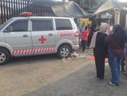 Upamas Warga Tegal Murni Balaraja Tutup Dua Gerbang PT Pemi,  Mobil Ambulans Dijadikan Blokade