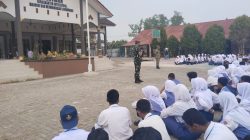 MPLS SMAN 1 Ciampel Berlangsung Khidmat, TNI-Polri Berikan Pembekalan Karakter kepada Peserta Didik Baru