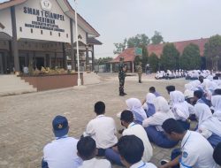 MPLS SMAN 1 Ciampel Berlangsung Khidmat, TNI-Polri Berikan Pembekalan Karakter kepada Peserta Didik Baru