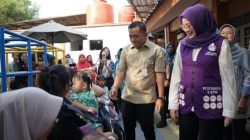 Pemkab Karawang Berikan Vitamin dan Kalsium Sebagai Upaya Penurunan Angka Stunting Secara Serentak di 30 Kecamatan