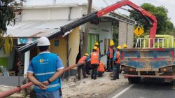 Respons Cepat PLN ULP Kayuagung Pulihkan Listrik Pasca tiang Tertabrak Kendaraan di OKI