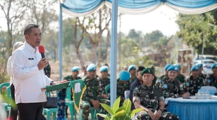Bupati Karawang H. Aep Syaepuloh, S.E. menghadiri kegiatan pelepasan prajurit Batalyon Infanteri (Yonif) 305 Tengkorak