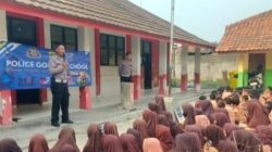 Polres Metro Bekasi Tanamkan Tertib Berlalu Lintas dan Anti-Bullying Sejak Dini melalui Police Goes to School