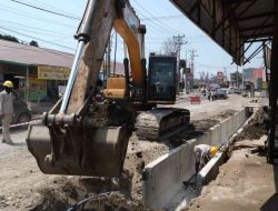 IMIP Benahi 9 Km Drainase Trans Sulawesi, Ribuan U-ditch terpasang di Bahodopi