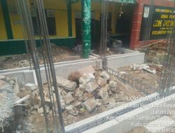 Jiovanno Anggota DPRD Kabupaten Bekasi Menyoroti penggunaan pondasi suntik yang dinilainya tidak sesuai dengan Rencana Anggaran Biaya