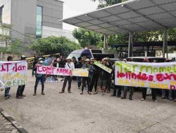 APT Kepung Dinkes Kabupaten Tangerang, Aksi Demo Minta Copot Kadis